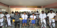 துவிச் சக்கர வண்டி வழங்கும் வேலைத்திட்டம்